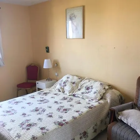 Rum i privatbostad Les Orchidees